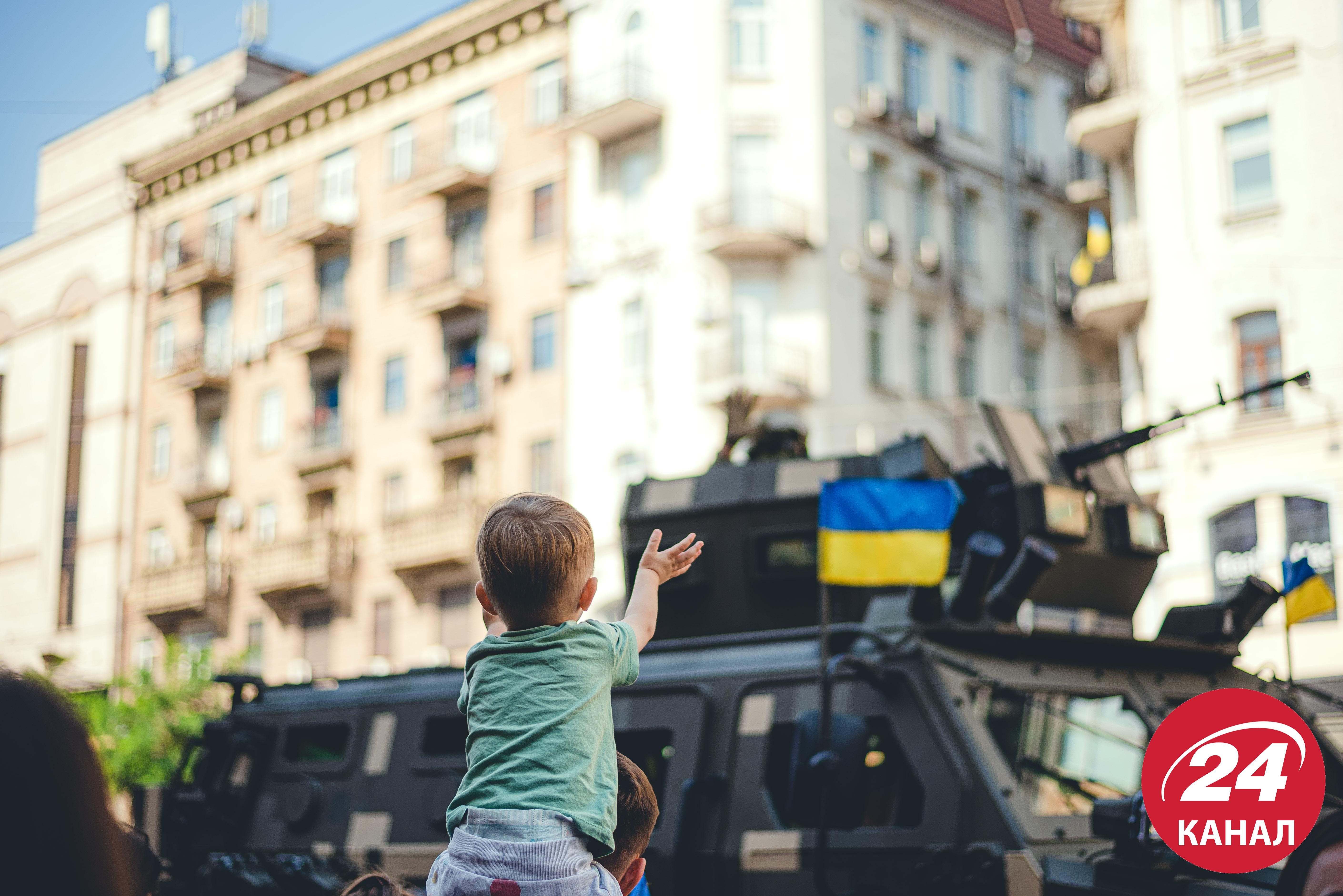 Феєричний парад до Дня Незалежності у яскравих фото - Новини Києва сьогодні - 24 Канал