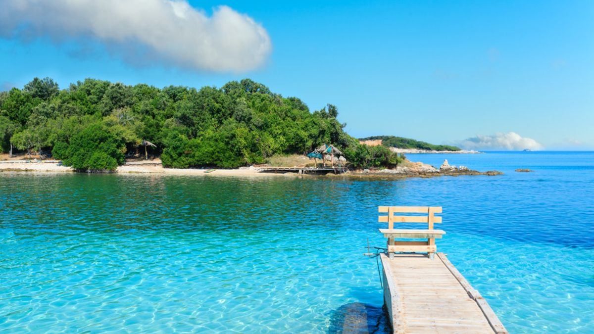 На курорте в Албании нашли мертвого украинца На курорте в Албании нашли мертвого украинца