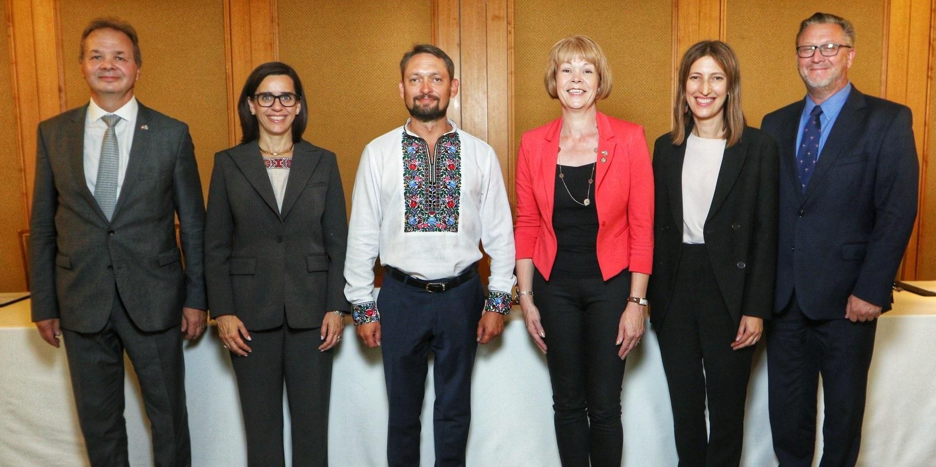 П'ять країн вирішили створити фонд підтримки України, щоб пом'якшити вплив Росії - Новини Росії і України - 24 Канал П'ять країн вирішили створити фонд підтримки України, щоб пом'якшити вплив Росії - Новини Росії і України - 24 Канал