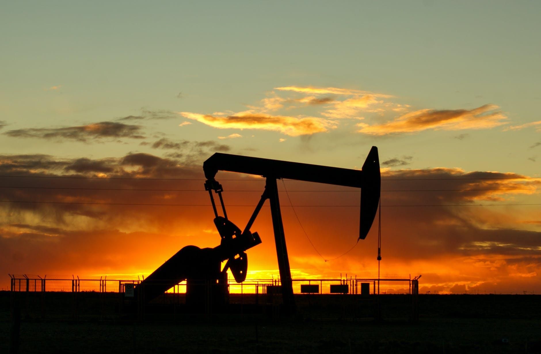 За время пандемии стоимость нефти выросла в 3 раза, а цены на газ стали рекордно высокими