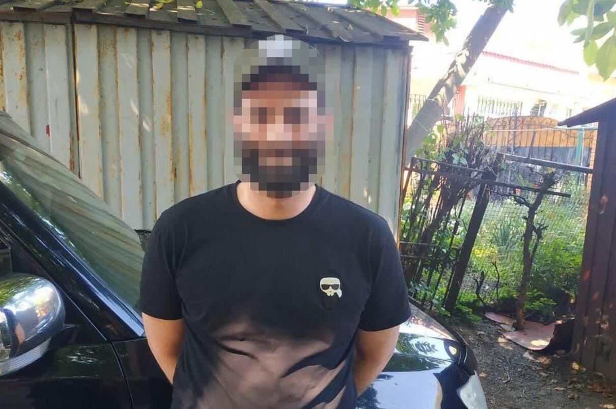 Израильтянин устроил стрельбу в Умани и ранил мужчину Израильтянин устроил стрельбу в Умани и ранил мужчину