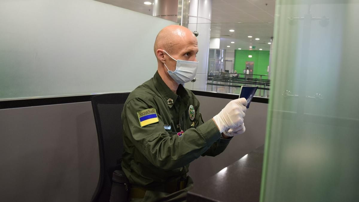 Хотел вылететь в Нидерланды: в "Борисполе" задержали эстонца, который скрывался от Интерпола