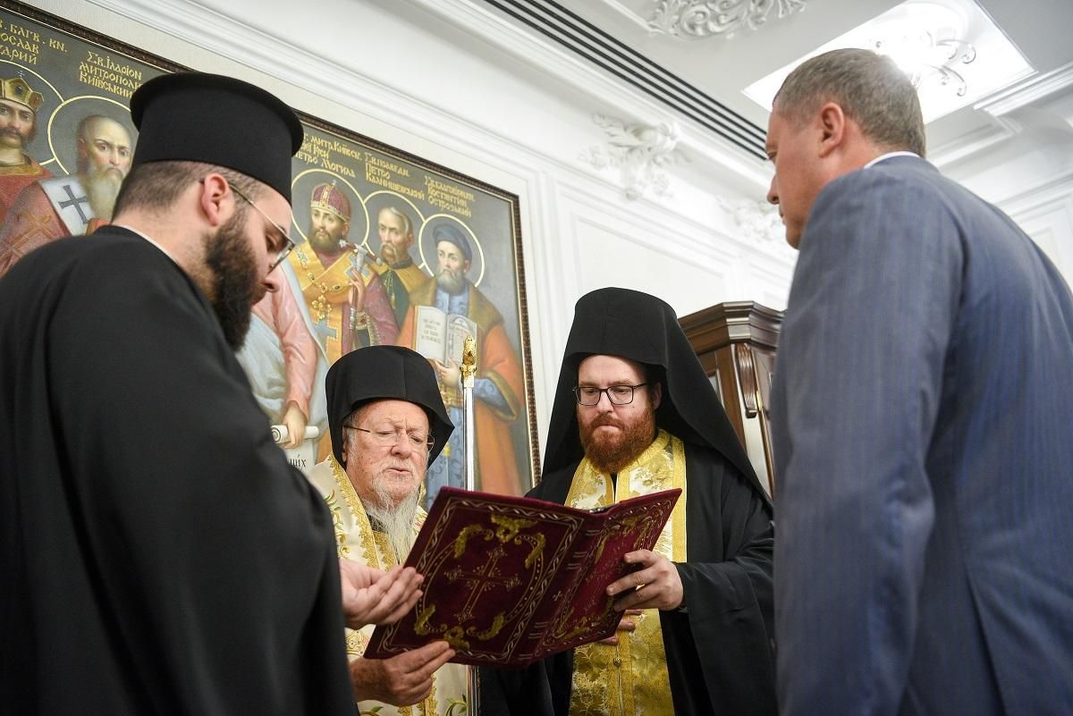 Перший українець серед архонтів Вселенського Патріархату - Україна новини - 24 Канал Перший українець серед архонтів Вселенського Патріархату - Україна новини - 24 Канал