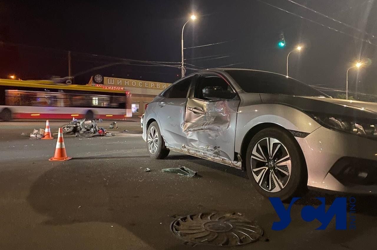 В Одесі у ДТП постраждав підліток: фото з місця події - Новини Одеса - 24 Канал В Одесі у ДТП постраждав підліток: фото з місця події - Новини Одеса - 24 Канал