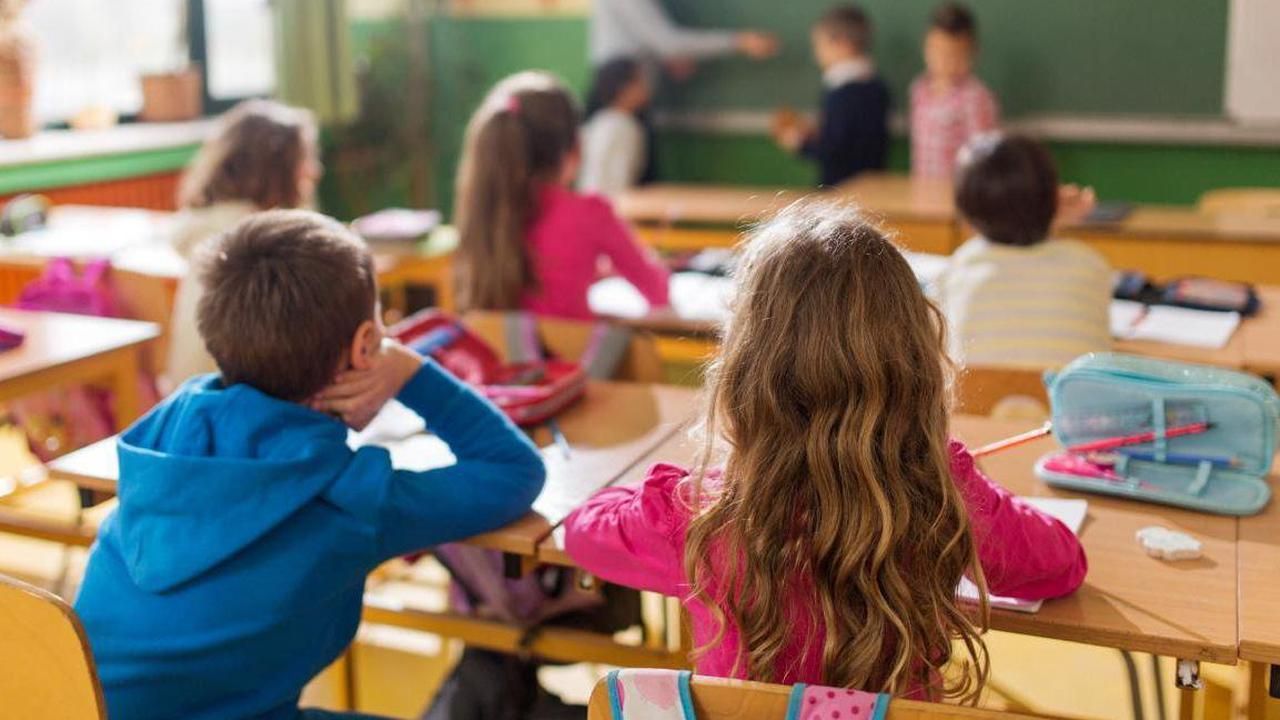 Навчальний рік розпочнеться вчасно та проходитиме у звичному режимі, – Шмигаль - Україна новини - Освіта