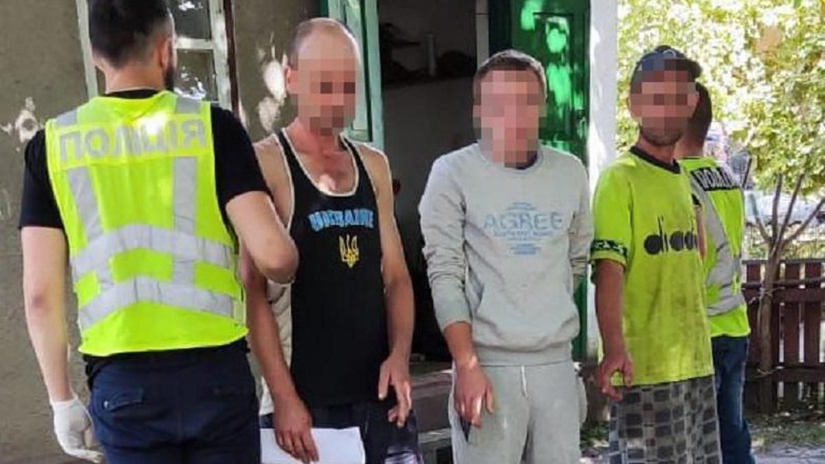 Поліцейські під час спецоперації накрили канал постачання наркотиків до Києва - Київ Поліцейські під час спецоперації накрили канал постачання наркотиків до Києва - Київ