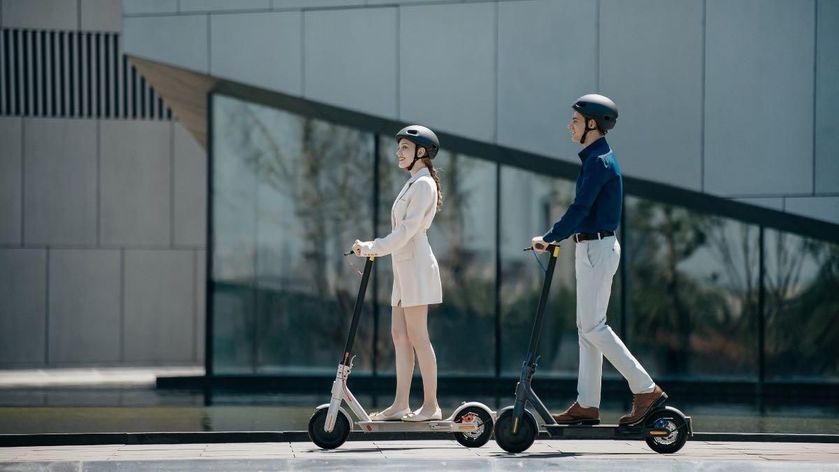 В Украине стартуют продажи новейшего электросамоката Mi Electric Scooter 3 В Украине стартуют продажи новейшего электросамоката Mi Electric Scooter 3