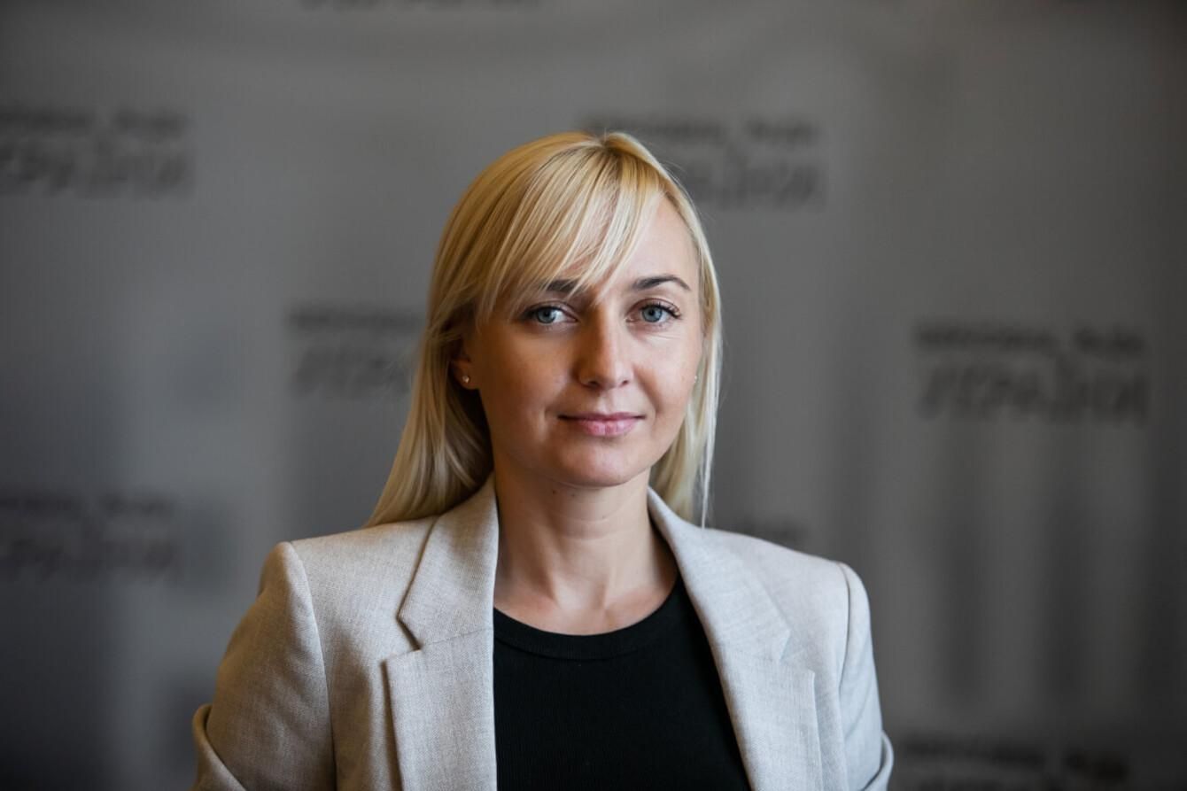 Намагається всім закрити рот, – Устінова про "ображеного" поліцейського та арешт майна - Україна новини - 24 Канал Намагається всім закрити рот, – Устінова про "ображеного" поліцейського та арешт майна - Україна новини - 24 Канал