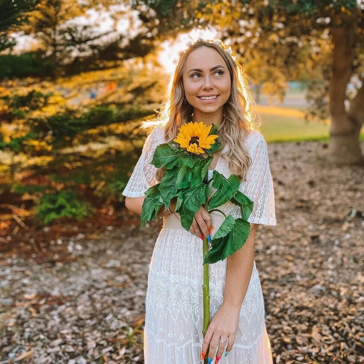 Дівчина дала обітницю собі на весіллі Дівчина дала обітницю собі на весіллі