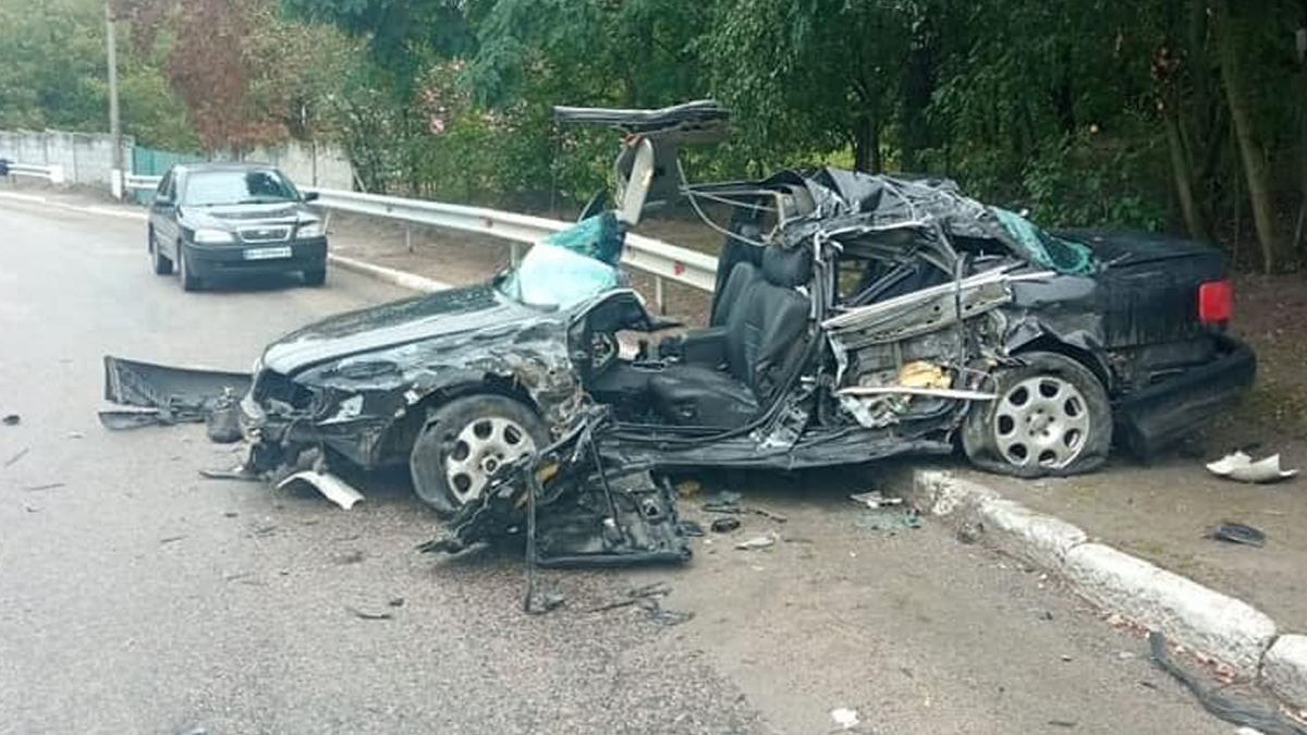 На Київщині у ДТП постраждало двоє малолітніх дітей: їх батько у реанімації - Київ На Київщині у ДТП постраждало двоє малолітніх дітей: їх батько у реанімації - Київ