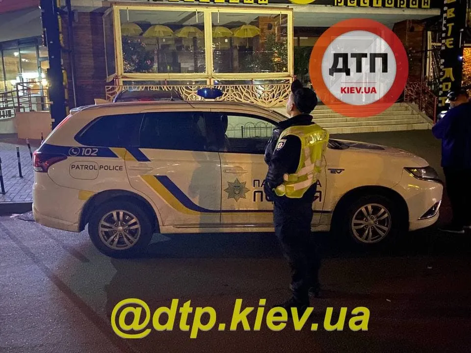 Постраждалий кидався камінням у медиків Постраждалий кидався камінням у медиків