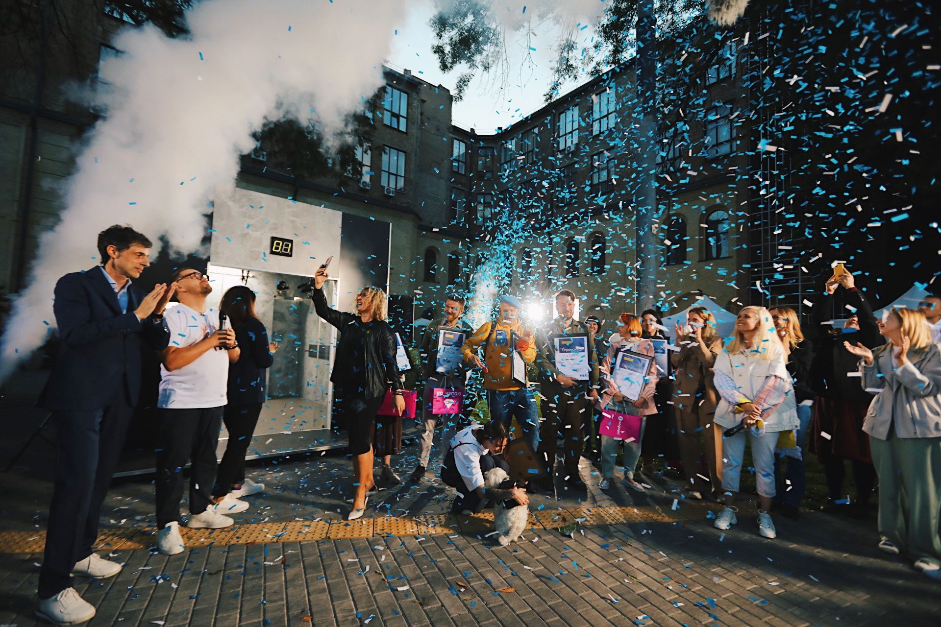 Як українські стартапери пітчили свої проєкти в ліфті - 24 Канал Як українські стартапери пітчили свої проєкти в ліфті - 24 Канал