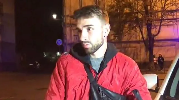 Кур'єр, який допоміг водію тролейбуса Кур'єр, який допоміг водію тролейбуса