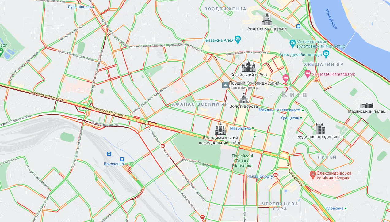 Затори Київ 31 серпня Ускладнений рух Захід Правий берег Затори Київ 31 серпня Ускладнений рух Захід Правий берег