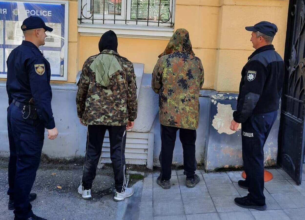 Кинули в багажник і повезли невідомо куди: на Львівщині чоловіка викрали з власного будинку - Новини Львова сьогодні - Львів Кинули в багажник і повезли невідомо куди: на Львівщині чоловіка викрали з власного будинку - Новини Львова сьогодні - Львів