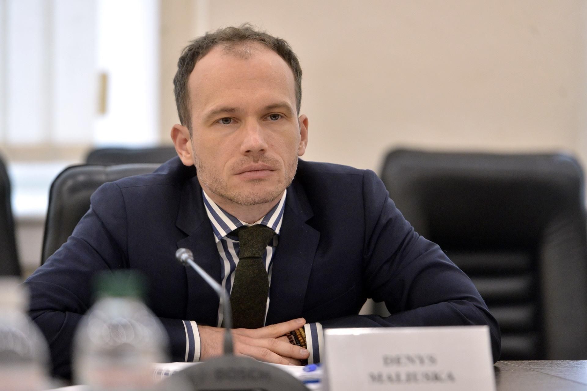 У Мін'юсті пояснили, чим займається довічно засуджена, яку Малюська взяв на роботу - 24 Канал У Мін'юсті пояснили, чим займається довічно засуджена, яку Малюська взяв на роботу - 24 Канал