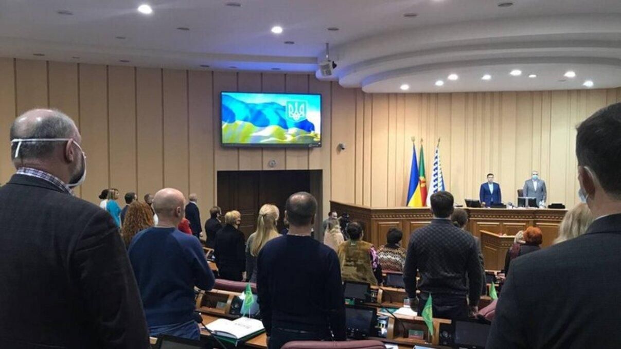 Экс-секретарь горсовета Кривого Рога вышел из "Слуги народа" после скандала с Вилкулом Экс-секретарь горсовета Кривого Рога вышел из "Слуги народа" после скандала с Вилкулом