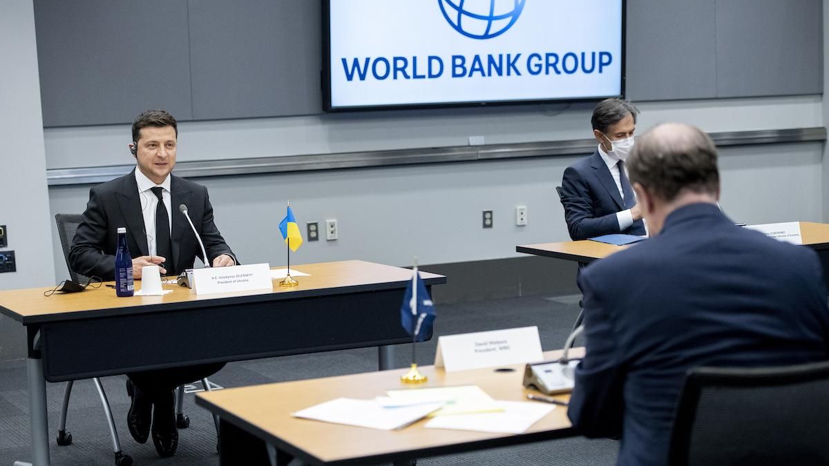 Зеленський зустрівся з главою Світового банку Малпассом: про що говорили - Економічні новини України - 24 Канал