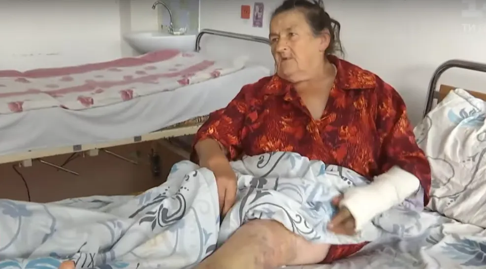 Аж поламав палицю: на Львівщині староста села жорстоко побив пенсіонерку через корову Аж поламав палицю: на Львівщині староста села жорстоко побив пенсіонерку через корову
