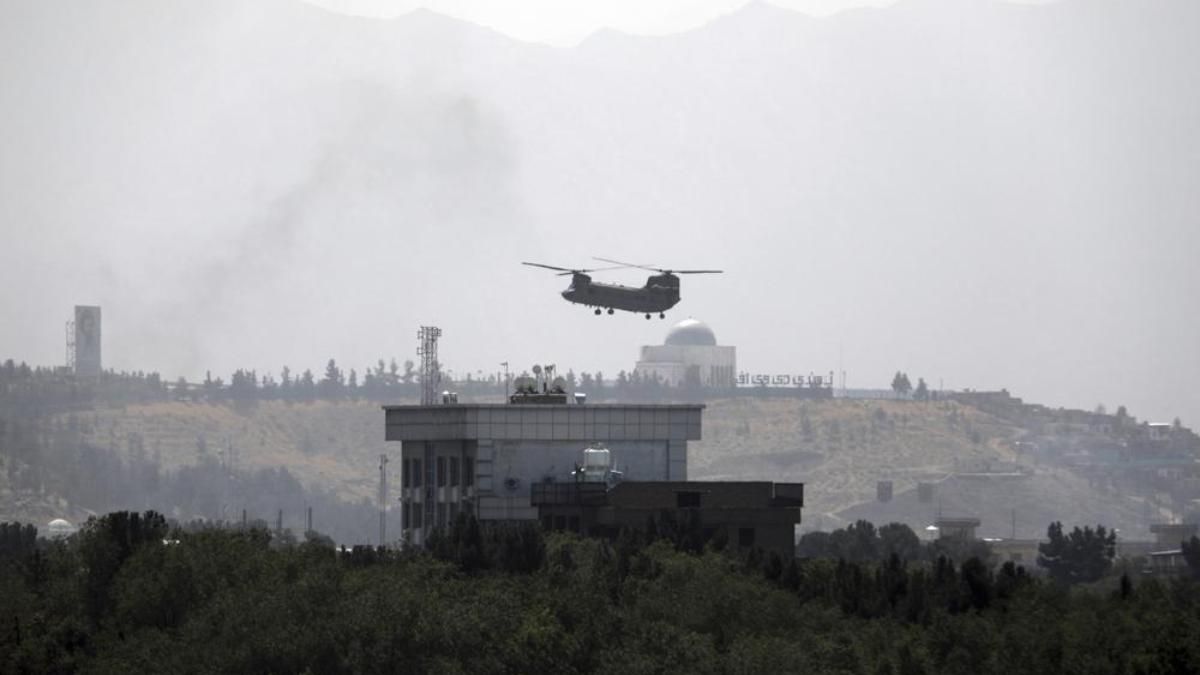 Ми бачили багато героїв, – дипломат США про українців, які евакуювали людей з Афганістану - Україна новини - 24 Канал Ми бачили багато героїв, – дипломат США про українців, які евакуювали людей з Афганістану - Україна новини - 24 Канал