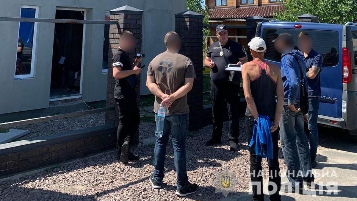 На Київщині чоловік намагалися підірвати через борги: оперативне відео - Київ На Київщині чоловік намагалися підірвати через борги: оперативне відео - Київ