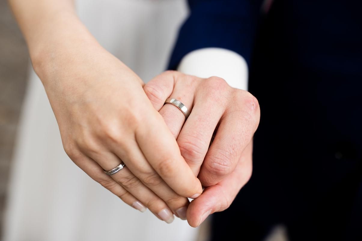 Одружуватися стане простіше: документи можна буде подати через Дію - Україна новини - 24 Канал