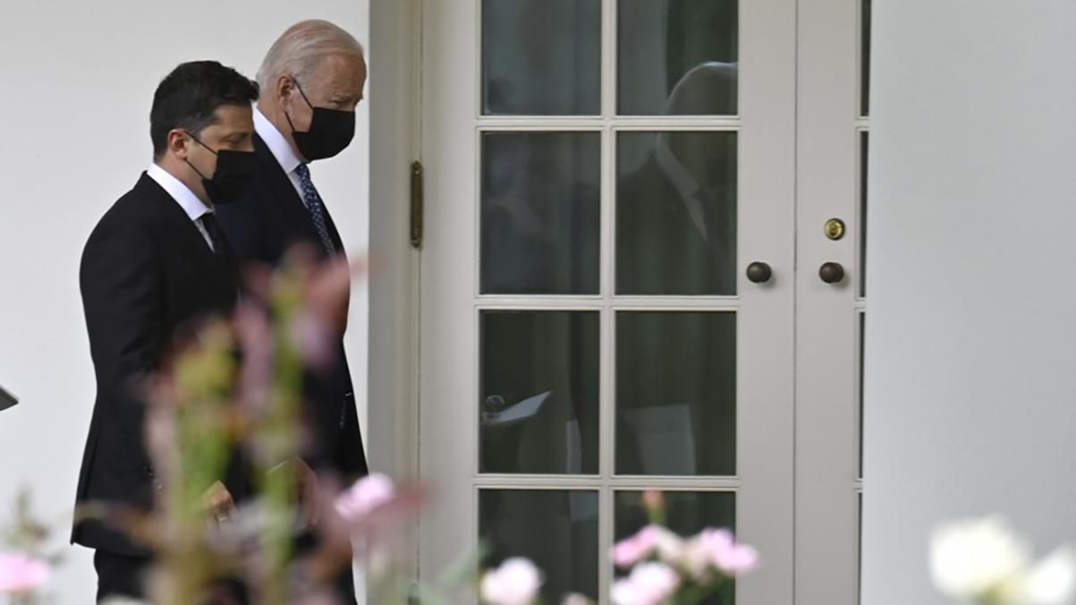 Зеленский забыл посоветоваться с Байденом о его визите в Украину Зеленский забыл посоветоваться с Байденом о его визите в Украину