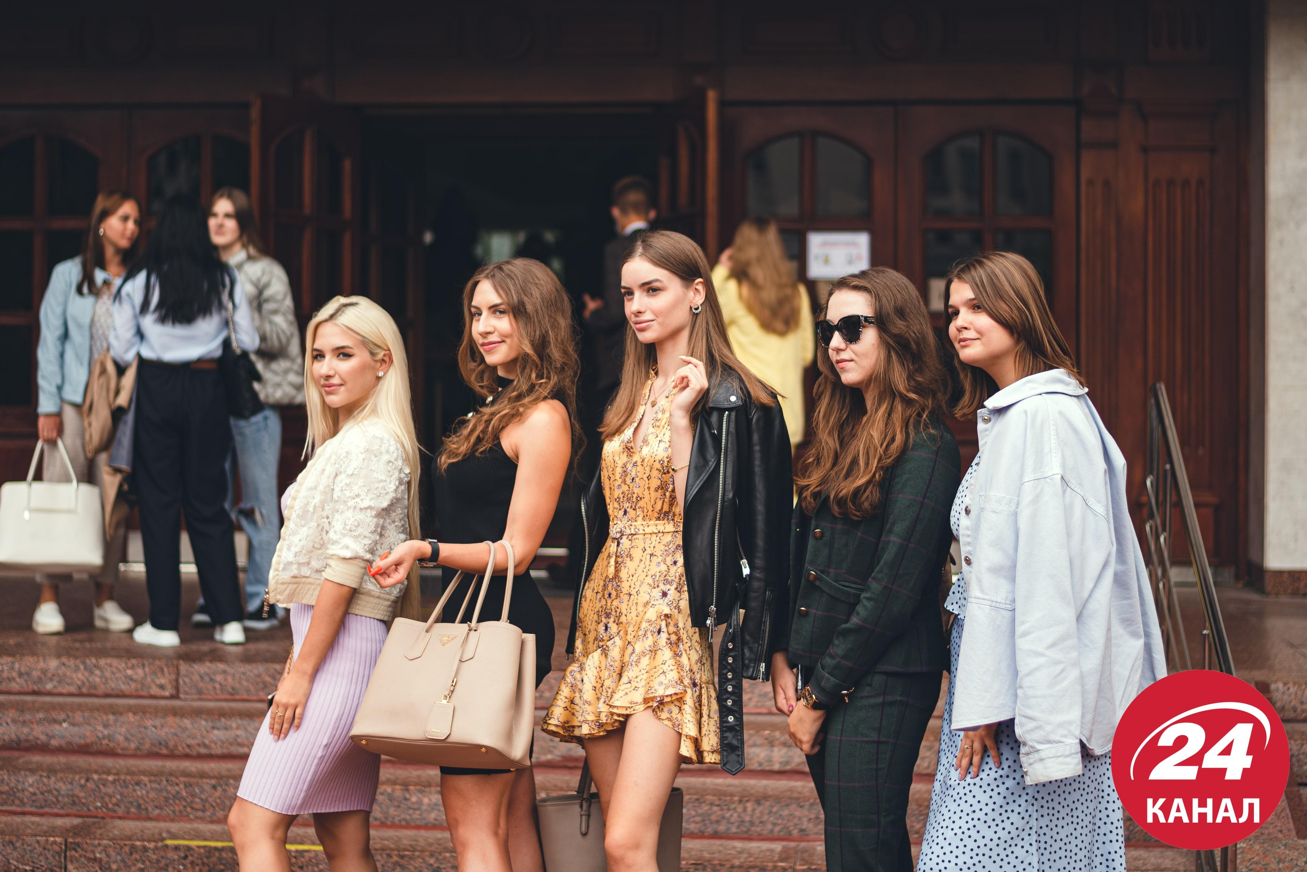 Як студенти зустріли 1 вересня та чого побоюються - 24 канал Як студенти зустріли 1 вересня та чого побоюються - 24 канал