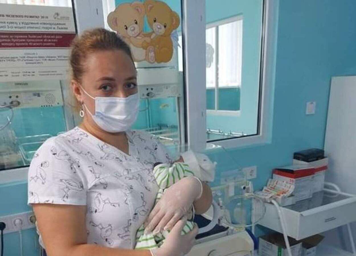 Мама відмовилась через вроджену ваду: немовля, яке рятували львівські лікарі, нарешті всиновлять - Новини Львова - Львів