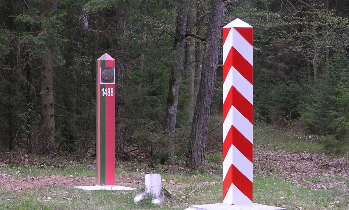 Польша таки ввела чрезвычайное положение на границе с Беларусью Польша таки ввела чрезвычайное положение на границе с Беларусью