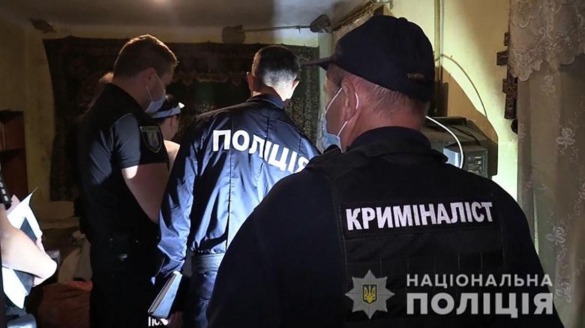 В Киеве женщина "ногой" убила сожителя и сказала, что он заснул В Киеве женщина "ногой" убила сожителя и сказала, что он заснул