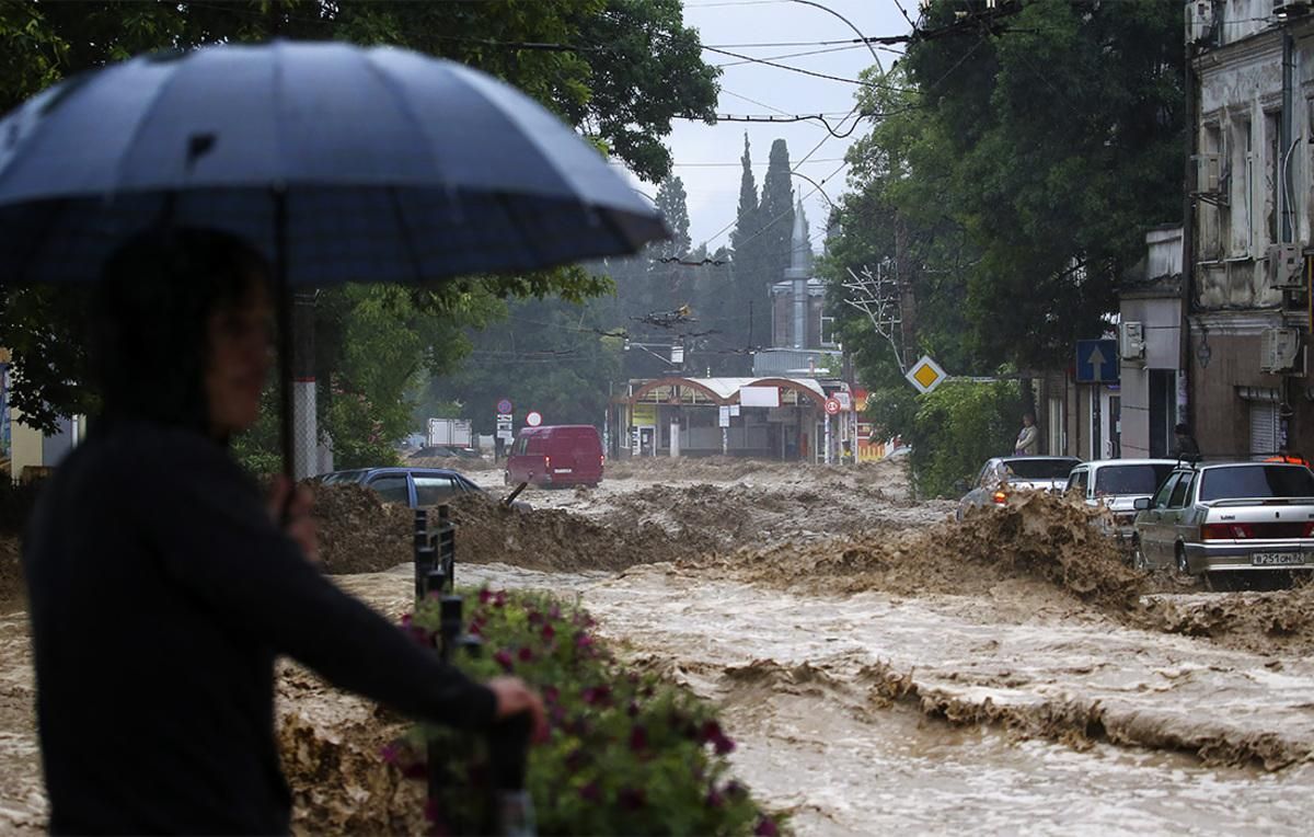 "Живемо, як бомжі": окупанти не виплачують гроші постраждалим від руйнівних повеней - новини Криму - 24 Канал "Живемо, як бомжі": окупанти не виплачують гроші постраждалим від руйнівних повеней - новини Криму - 24 Канал