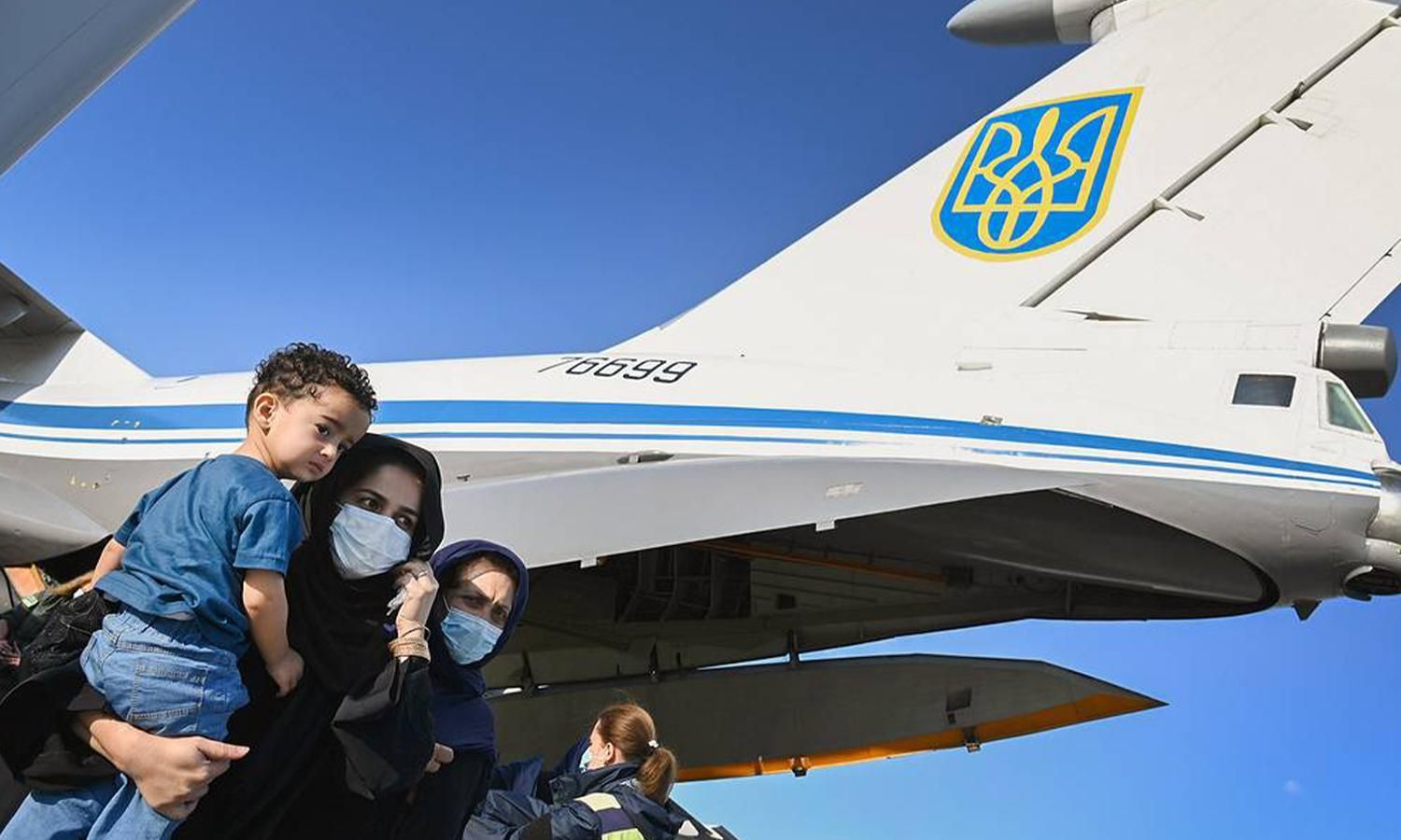 США хочуть допомогти біженцям з Афганістану: кожен з них може отримати понад 2000 доларів - 24 Канал США хочуть допомогти біженцям з Афганістану: кожен з них може отримати понад 2000 доларів - 24 Канал