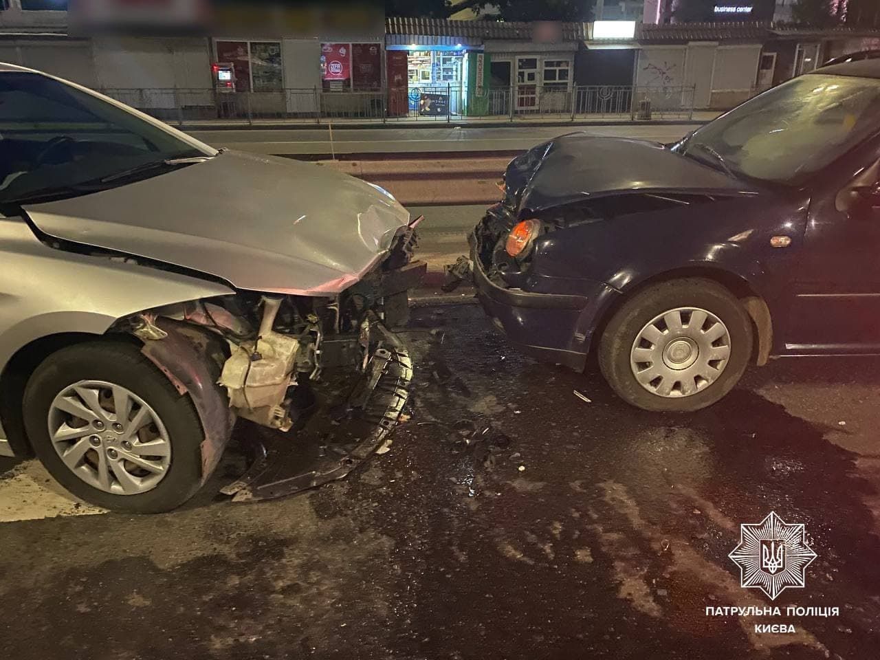 У 10 разів перевищив норму: у Києві п'яний водій заснув за кермом і спричинив ДТП - Новини Києва - Київ У 10 разів перевищив норму: у Києві п'яний водій заснув за кермом і спричинив ДТП - Новини Києва - Київ