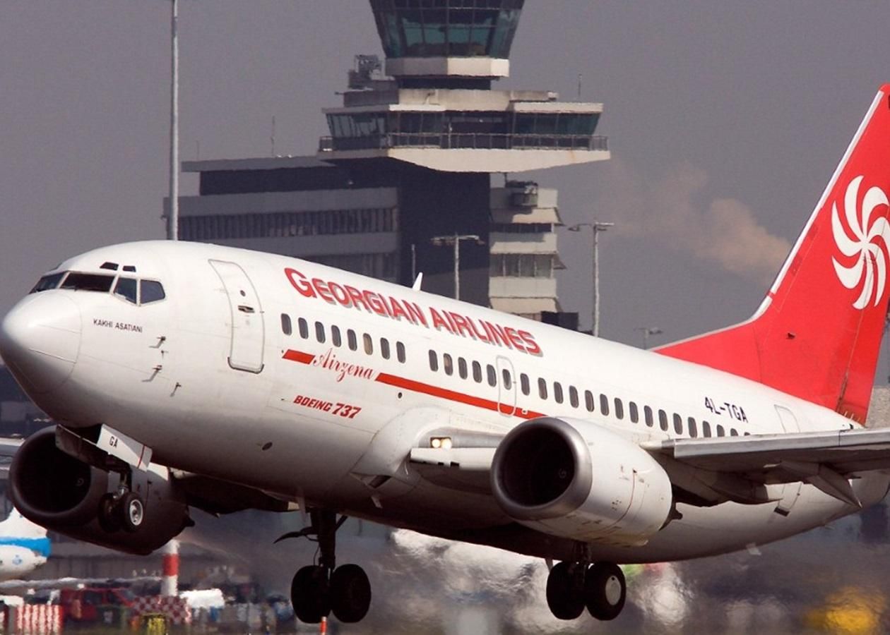 Кружил несколько часов из-за угрозы взрыва: в Тбилиси самолет совершил аварийную посадку Кружил несколько часов из-за угрозы взрыва: в Тбилиси самолет совершил аварийную посадку