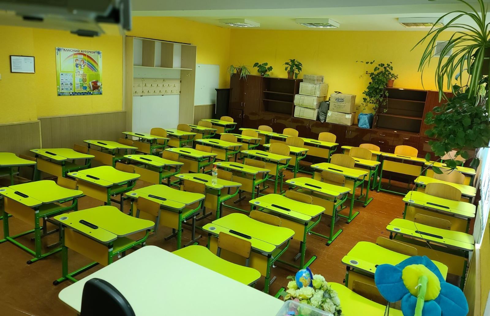 У Вінниці школа зекономила на вчительці і "забарикадувала" першокласників у класі – фото - Новини Вінниці сьогодні - Освіта