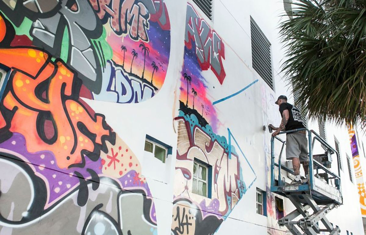 У США школа прославилася на весь світ через графіті: як вона виглядає - Освіта У США школа прославилася на весь світ через графіті: як вона виглядає - Освіта