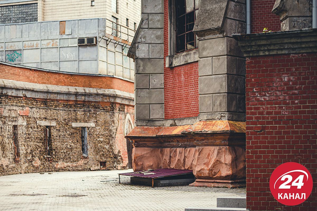 Это не сарай восстанавливать, – Ткаченко сказал, сколько времени займет ремонт костела в Киеве Это не сарай восстанавливать, – Ткаченко сказал, сколько времени займет ремонт костела в Киеве