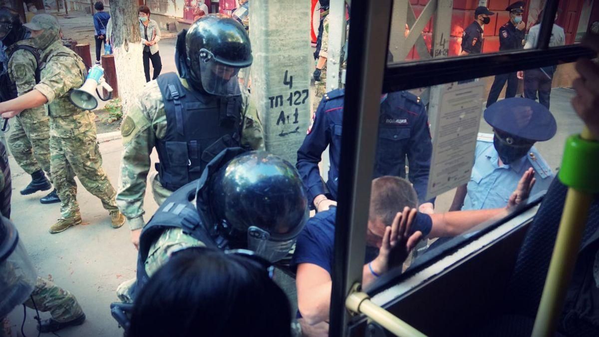 Після протестів у Сімферополі окупанти завели справи на понад 50 кримських татар - Крим новини - 24 Канал Після протестів у Сімферополі окупанти завели справи на понад 50 кримських татар - Крим новини - 24 Канал