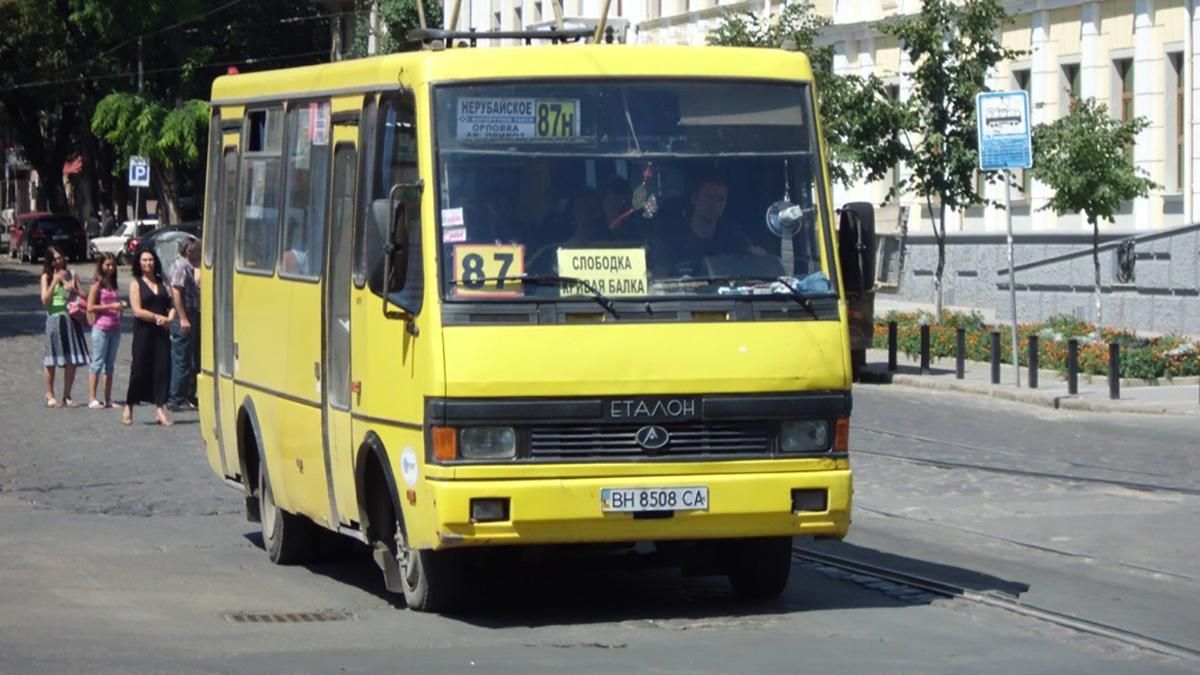 В Одессе поднимут стоимость проезда в маршрутках: перевозчики хотят еще больше – 15 гривен