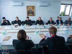 "З міркувань совісті": Рада церков і парламентарі хочуть дозволити лікарям відмовляти в аборті