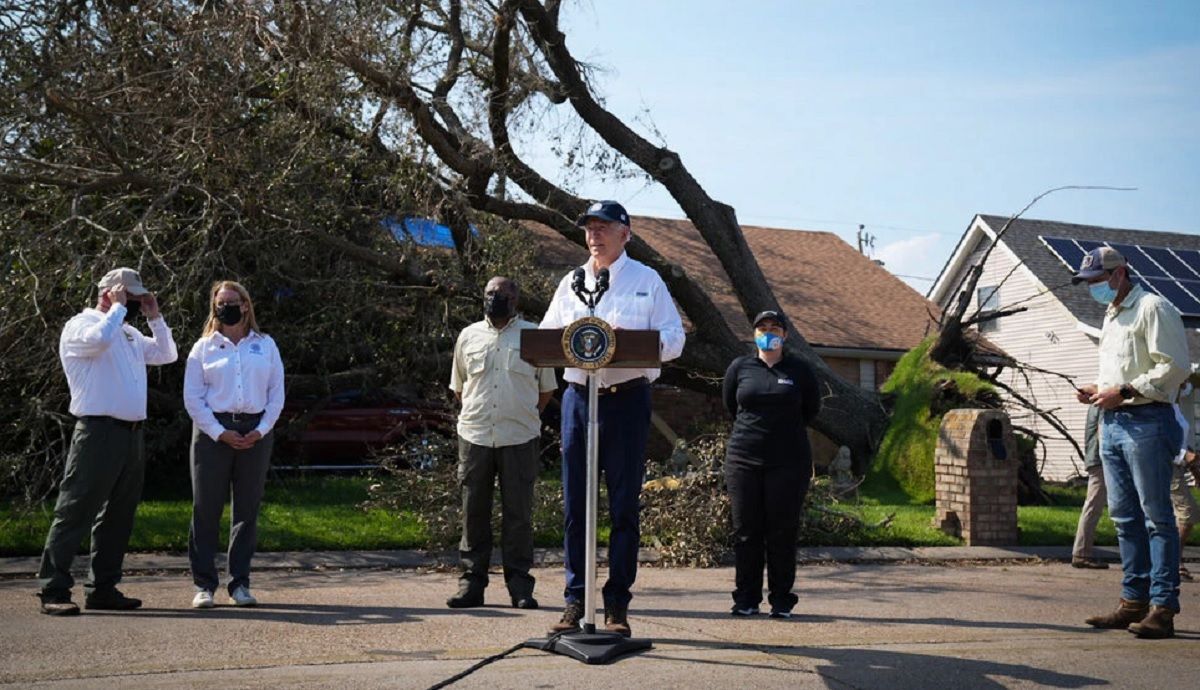 У нас больше нет времени, – Байден посетил пострадавшие от урагана Ида регионы У нас больше нет времени, – Байден посетил пострадавшие от урагана Ида регионы