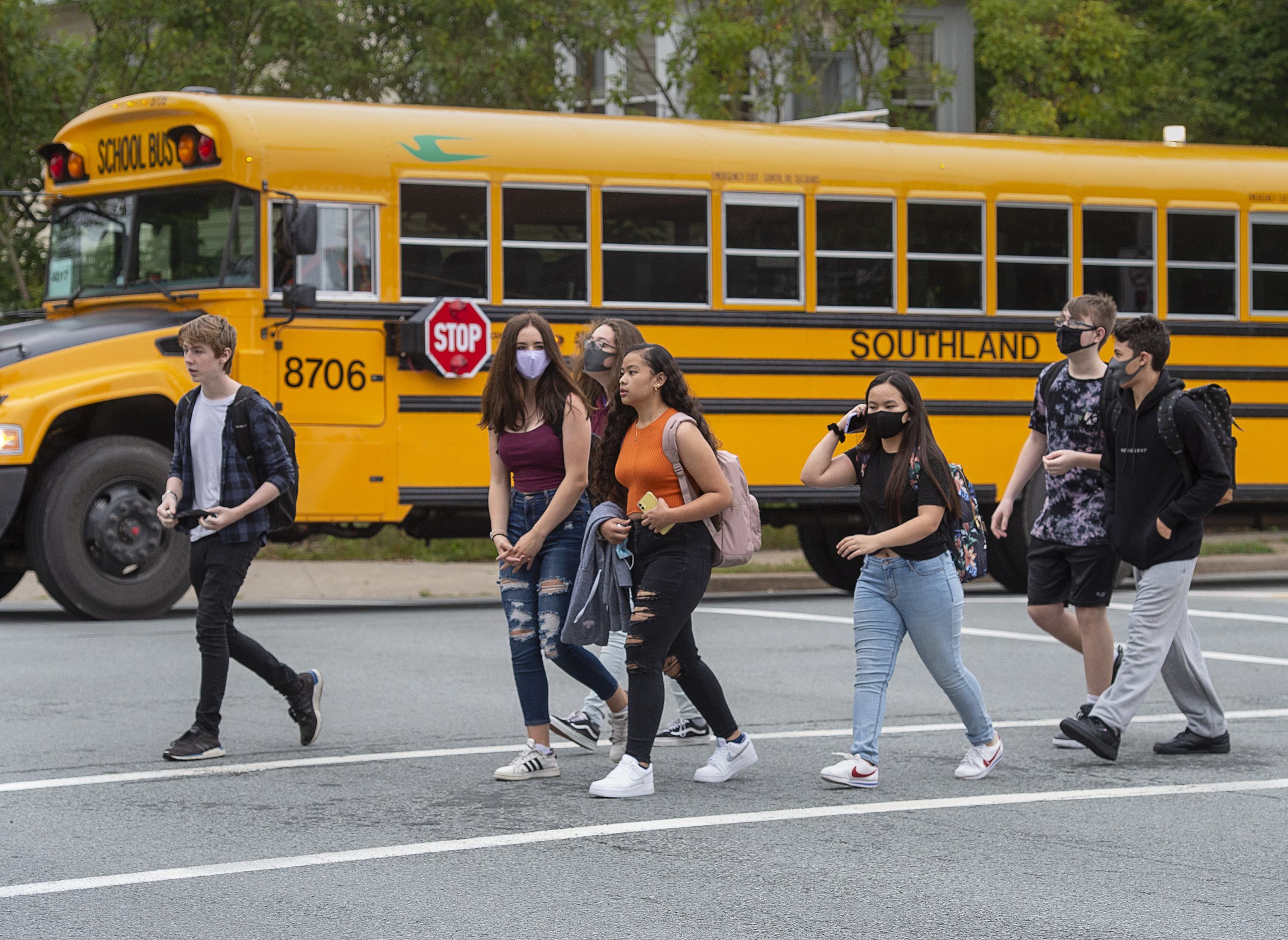 Бесплатные принадлежности, полезные привычки и ланч-боксы: интересные факты об обучении в школе Бесплатные принадлежности, полезные привычки и ланч-боксы: интересные факты об обучении в школе