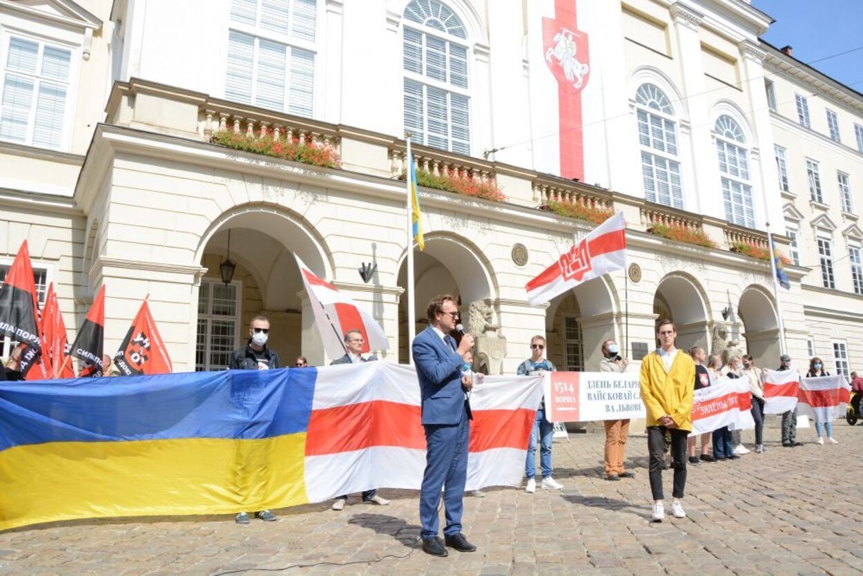 Год сопротивления: во Львове состоялась акция солидарности с белорусским народом