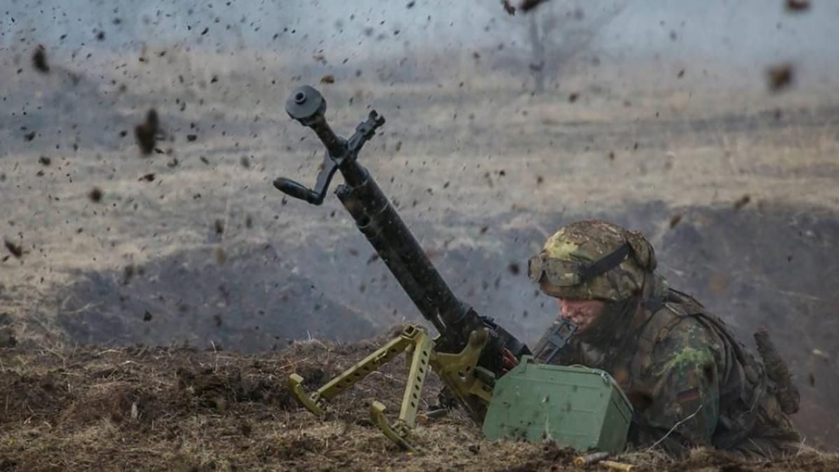 Двоє військових отримали поранення внаслідок обстрілу на Донбасі - новини ООС - 24 Канал