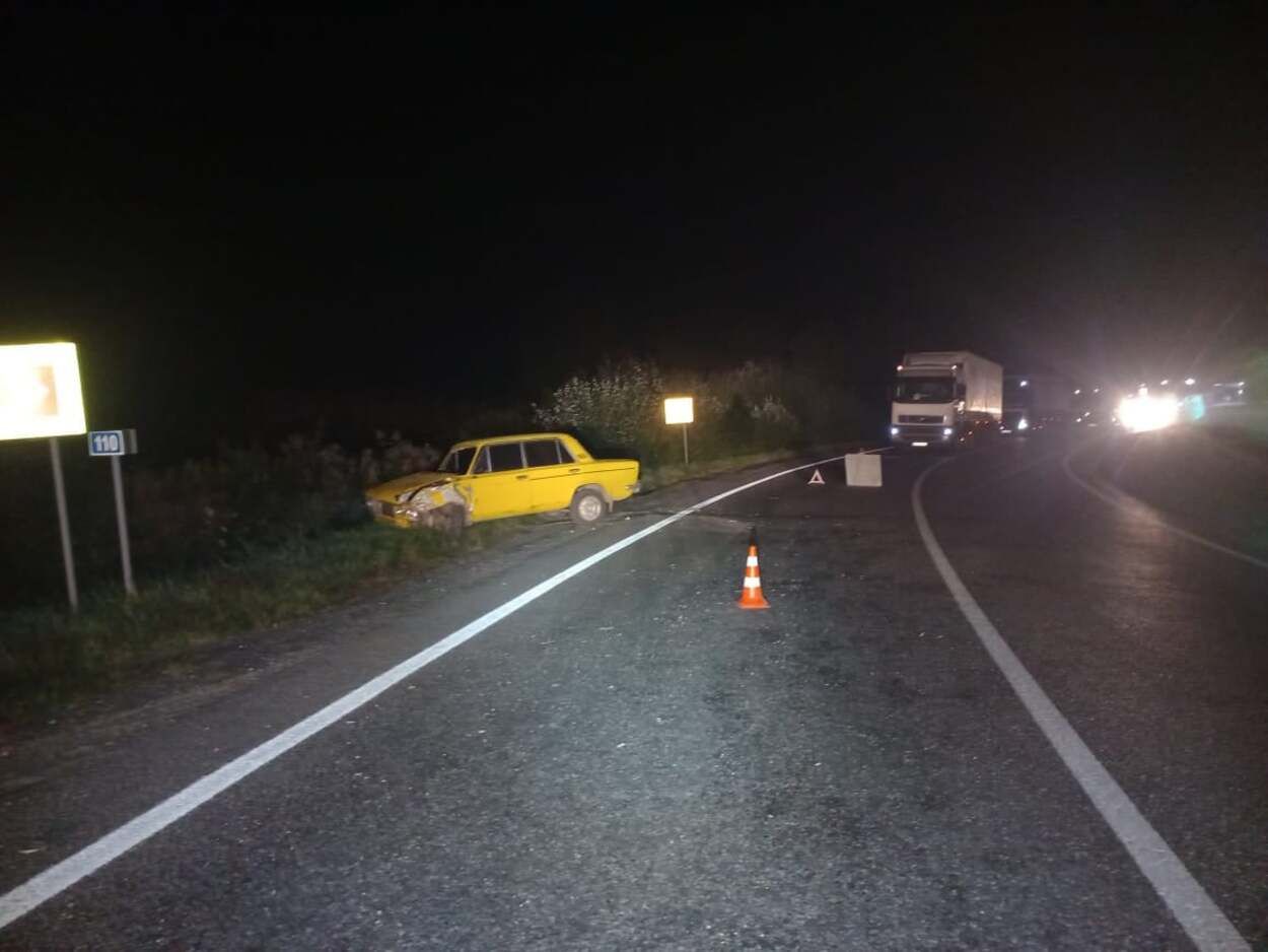 ВАЗ вилетів на зустрічну: у нищівній ДТП на Львівщині травмувались 4 людини, серед них – діти - Новини Львів - Львів ВАЗ вилетів на зустрічну: у нищівній ДТП на Львівщині травмувались 4 людини, серед них – діти - Новини Львів - Львів