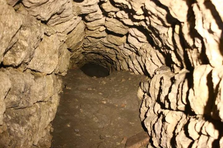 У Львові дигери знайшли в каналізації сховок євреїв під час Голокосту