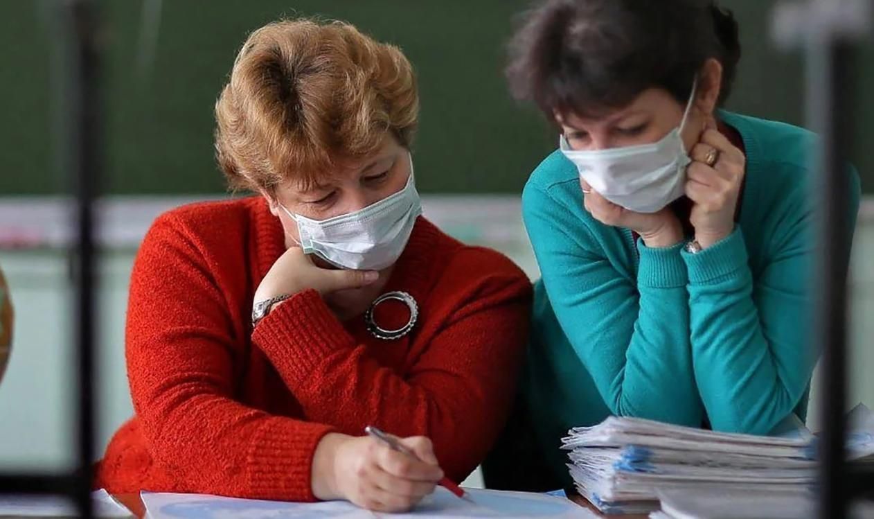 Премии не стимулируют: в Ивано-Франковской области учителя отказываются от вакцинации Премии не стимулируют: в Ивано-Франковской области учителя отказываются от вакцинации