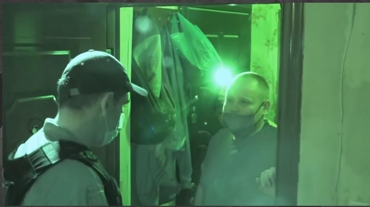 У Слов’янську чоловік у футболці з гербом Росії напав на ветерана війни на Донбасі - Свіжі новини Слов'янська - 24 Канал У Слов’янську чоловік у футболці з гербом Росії напав на ветерана війни на Донбасі - Свіжі новини Слов'янська - 24 Канал