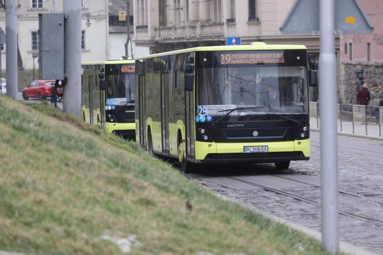 Во Львове увеличили количество трамваев и троллейбусов